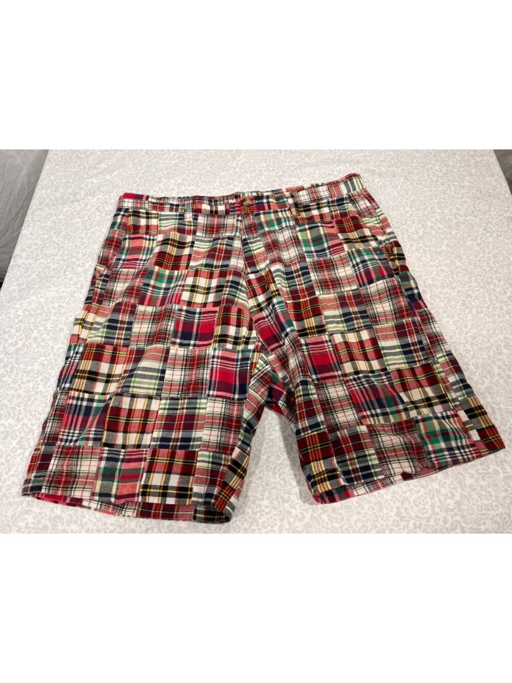 Men’s Size 38 Siegfried Vintage Shorts Quilted Colorful Plaid Red